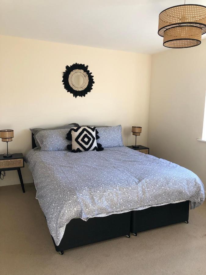 Bray House - Perfect For Large Groups Villa Wolverhampton Exteriör bild
