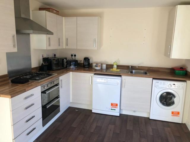 Bray House - Perfect For Large Groups Villa Wolverhampton Exteriör bild