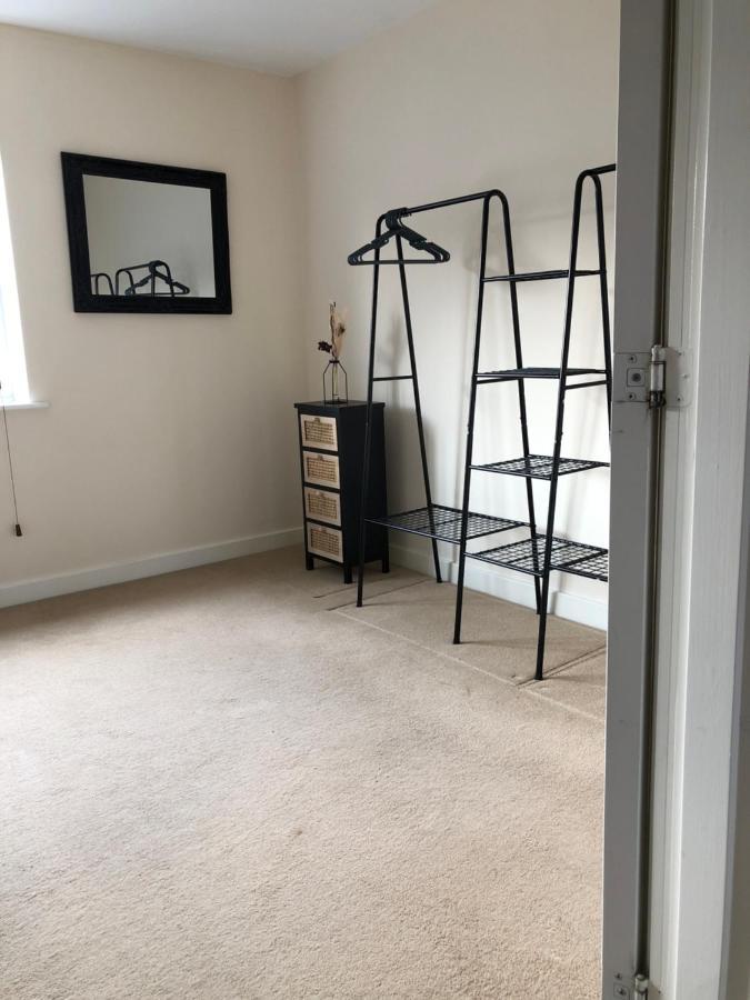 Bray House - Perfect For Large Groups Villa Wolverhampton Exteriör bild